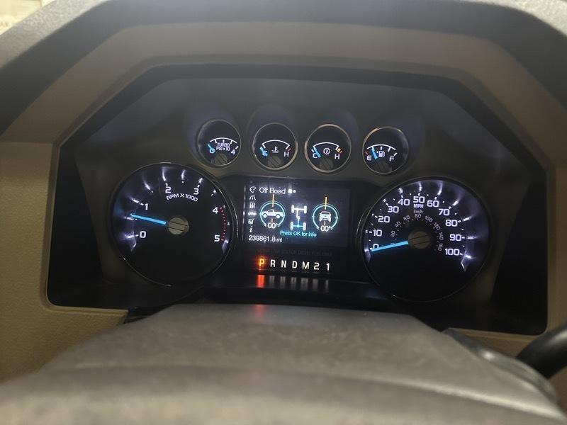 Ford F-250 SD Lariat Crew Cab Short Bed 4WD 2016