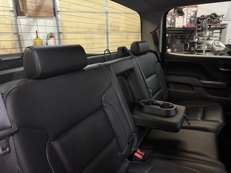 GMC Sierra 3500HD SLT Crew Cab 4WD 2015