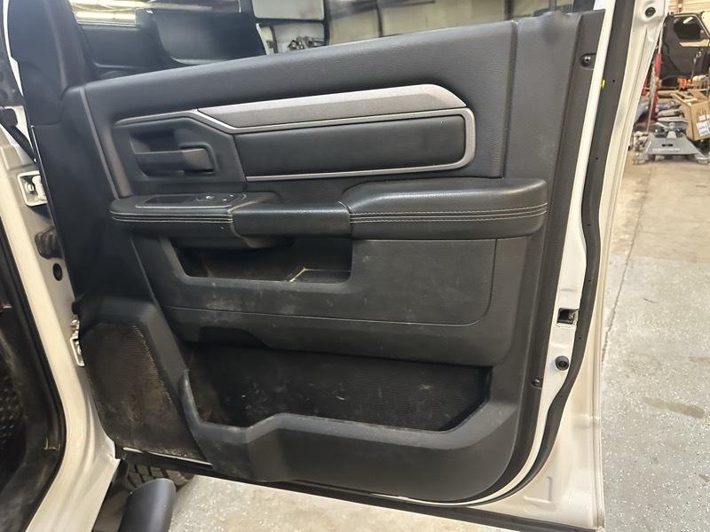 RAM 3500 Crew Cab 4WD DRW 2020