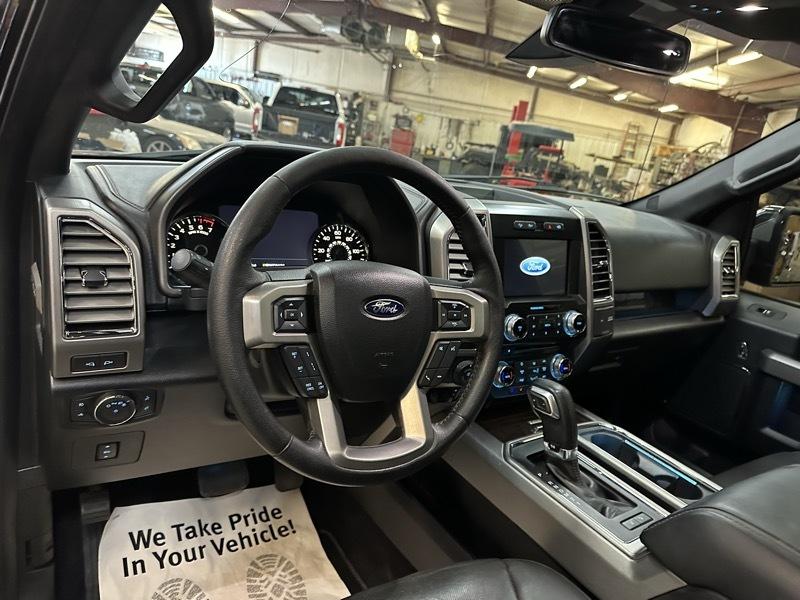 Ford F-150 Platinum 4x4 Short Bed 2016