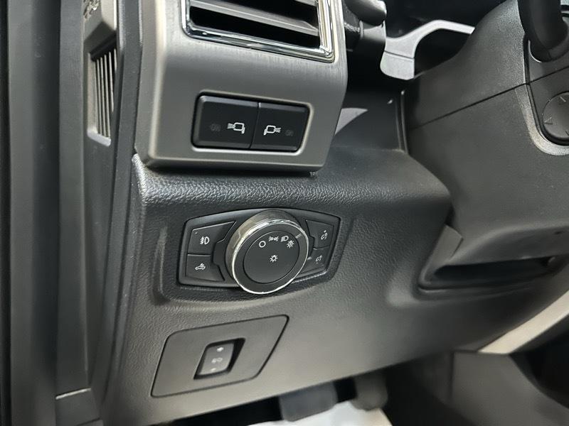 Ford F-150 Platinum 4x4 Short Bed 2016