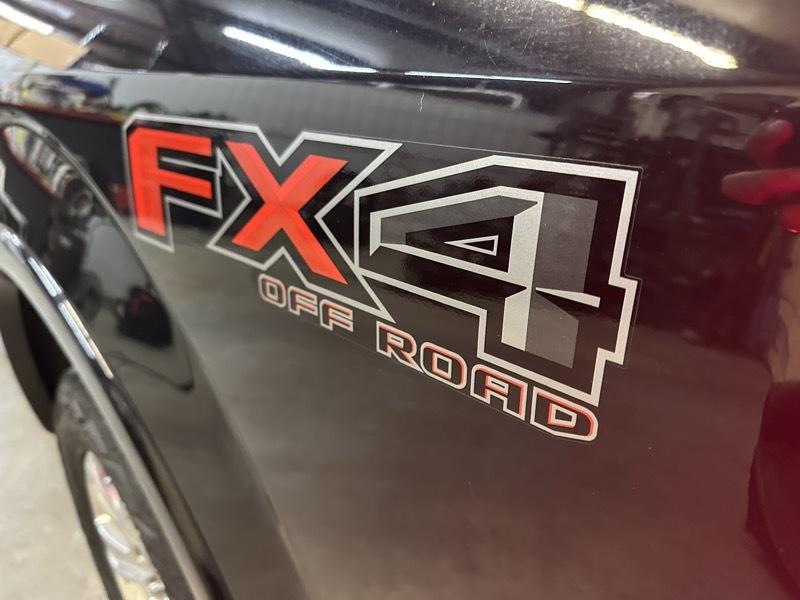 Ford F-150 Platinum 4x4 Short Bed 2016