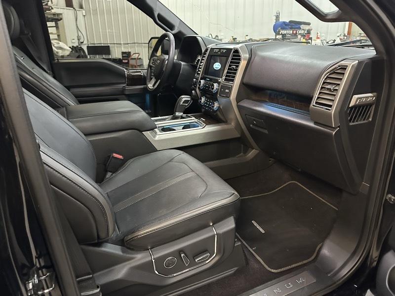 Ford F-150 Platinum 4x4 Short Bed 2016