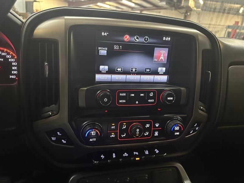 GMC Sierra 1500 Denali Crew Cab Short Box 4WD 2015