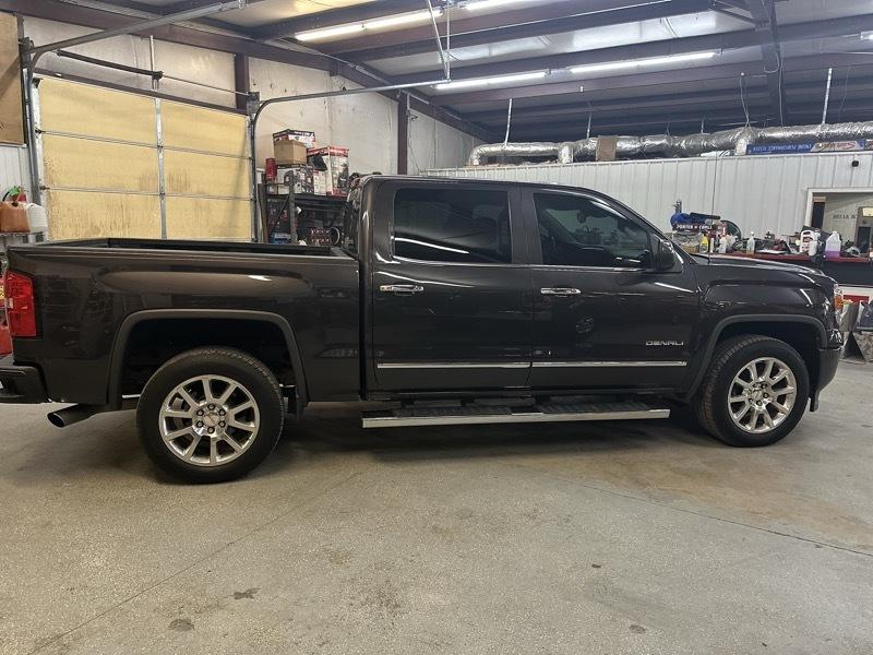 GMC Sierra 1500 Denali Crew Cab Short Box 4WD 2015