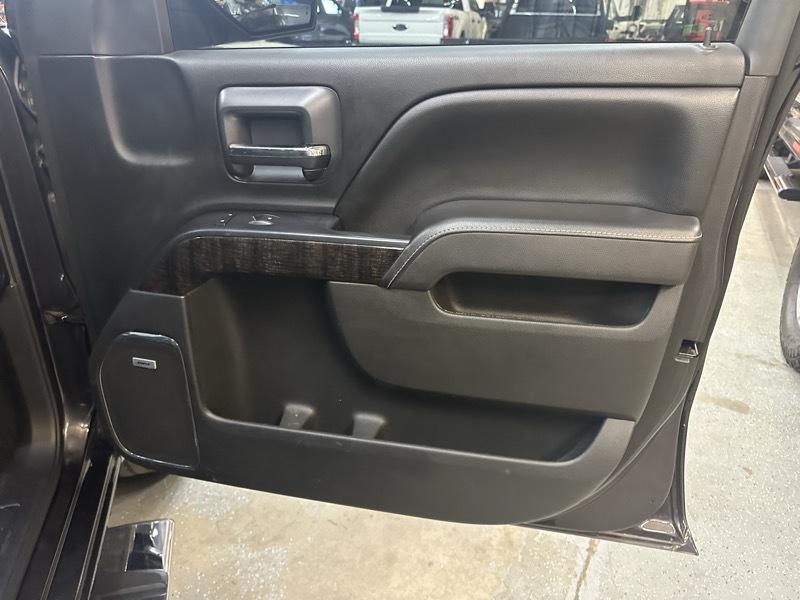 GMC Sierra 1500 Denali Crew Cab Short Box 4WD 2015