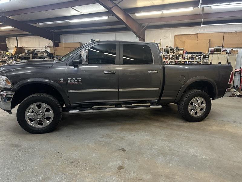 RAM 2500 Laramie Crew Cab SWB 4WD 2016