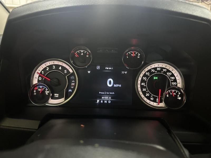RAM 2500 Laramie Crew Cab SWB 4WD 2016