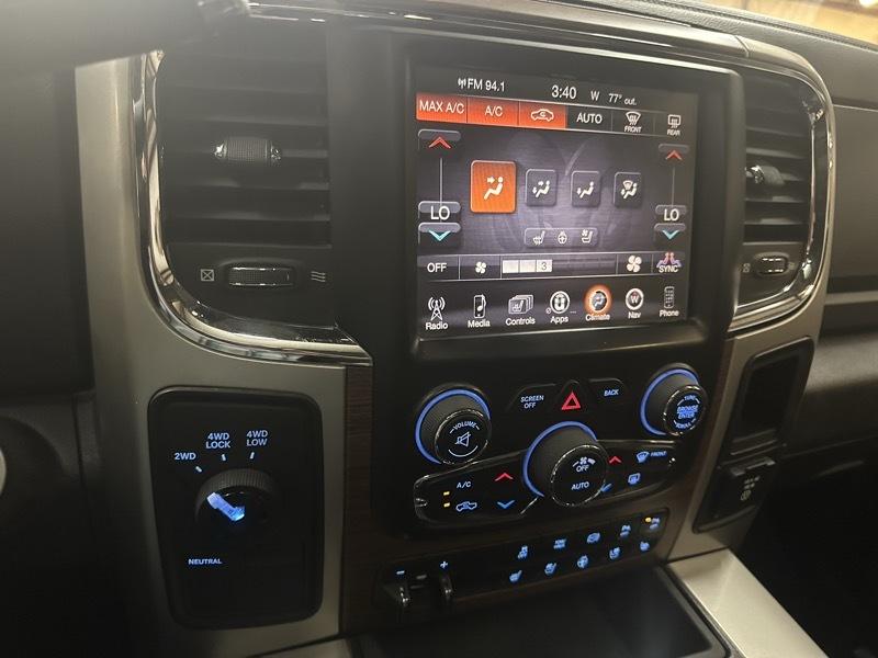 RAM 2500 Laramie Crew Cab SWB 4WD 2016