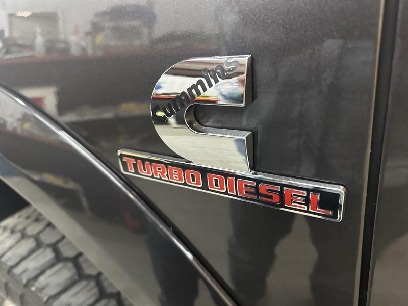 RAM 2500 Laramie Crew Cab SWB 4WD 2016