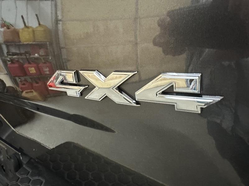 RAM 2500 Laramie Crew Cab SWB 4WD 2016