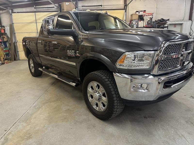 RAM 2500 Laramie Crew Cab SWB 4WD 2016