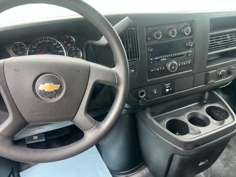 2017 Chevrolet Express Cargo Work Van - Photo 7