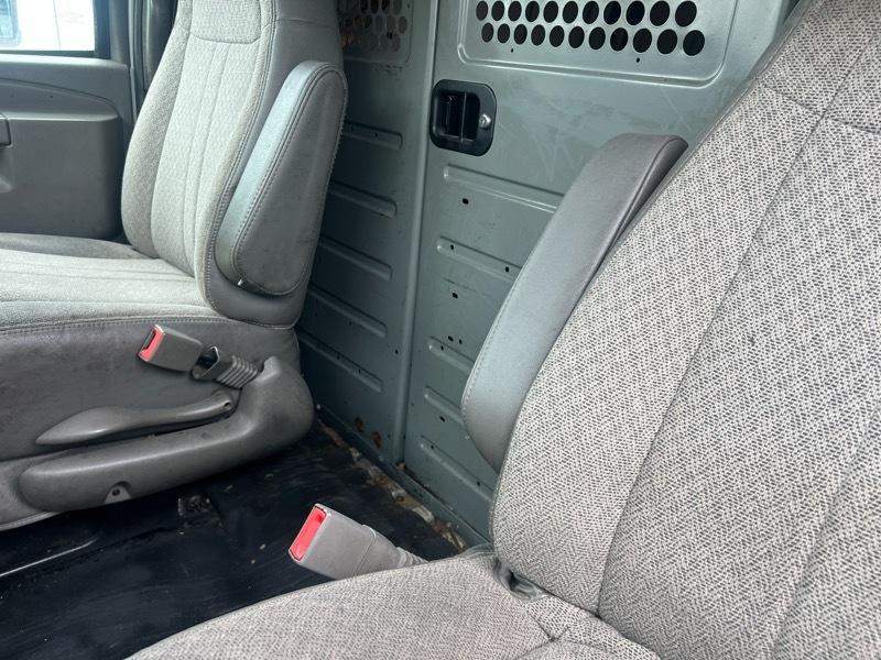 2017 Chevrolet Express Cargo Work Van - Photo 8