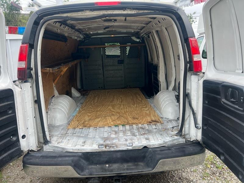 2017 Chevrolet Express Cargo Work Van - Photo 10