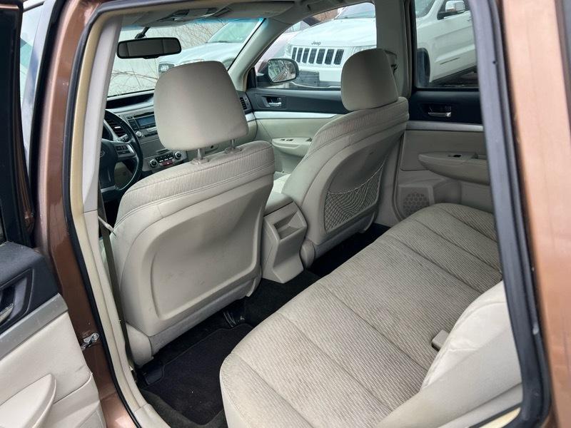 Subaru Outback 2.5i Premium 2012