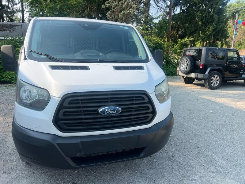Ford T350 Vans XLT Wagon LR RWD 148 2017