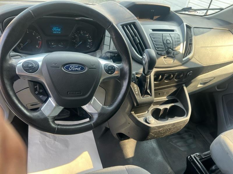 Ford T350 Vans XLT Wagon LR RWD 148 2017