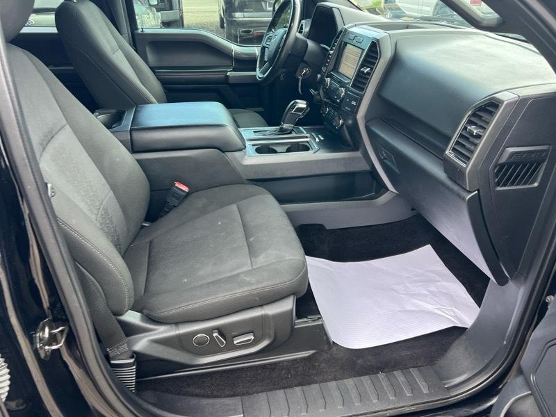 Ford F-150 4WD SuperCrew 145" XLT 2018