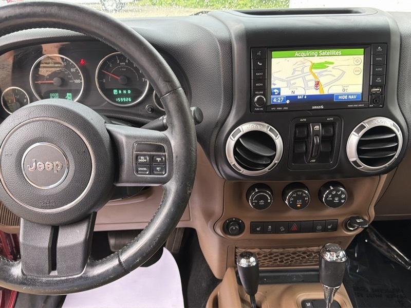 Jeep Wrangler Sahara Unlimited 2011