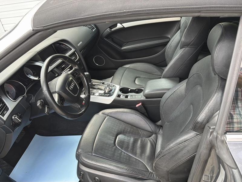 Audi S5 3.0T Cabriolet quattro S tronic 2012