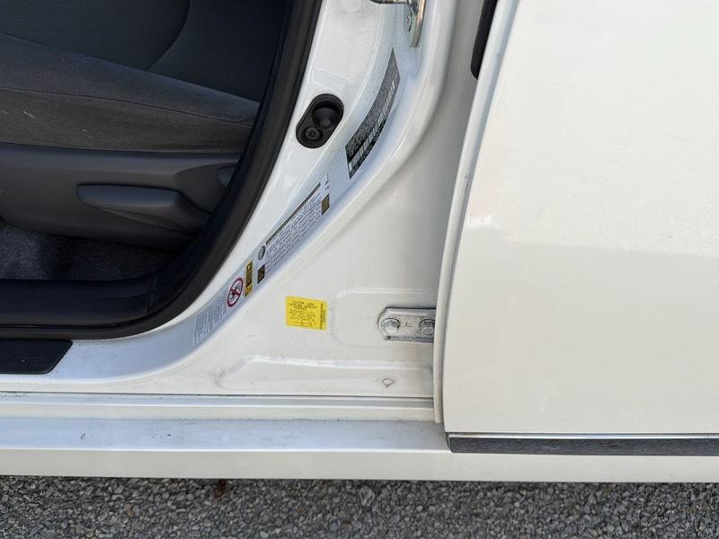 Toyota Prius Prius V 2012
