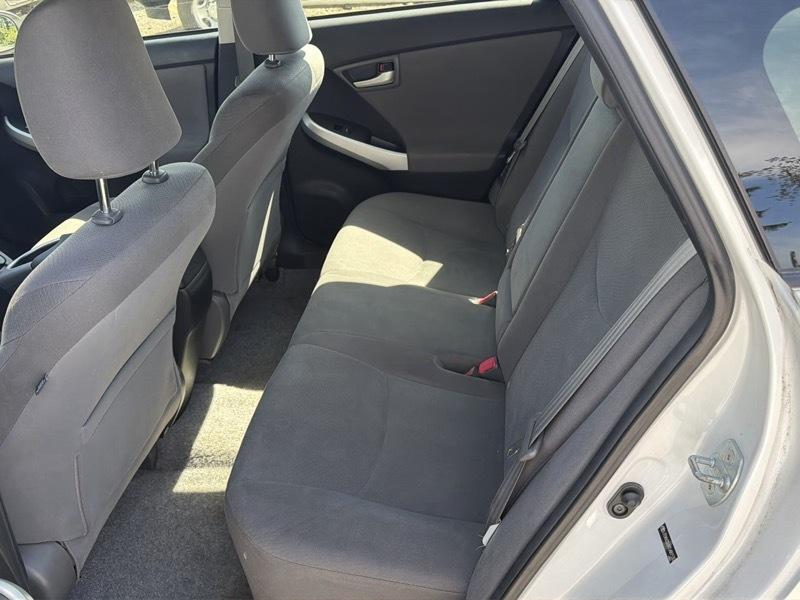 Toyota Prius Prius V 2012