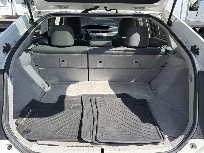 Toyota Prius Prius V 2012
