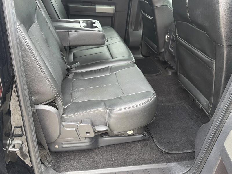 Ford F-450 SD Lariat Crew Cab 4WD DRW 2016