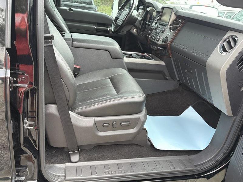 Ford F-450 SD Lariat Crew Cab 4WD DRW 2016