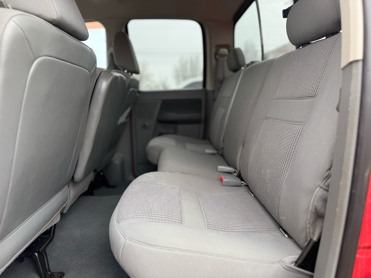 Dodge Ram 1500 4WD Quad Cab 140.5" SLT 2007