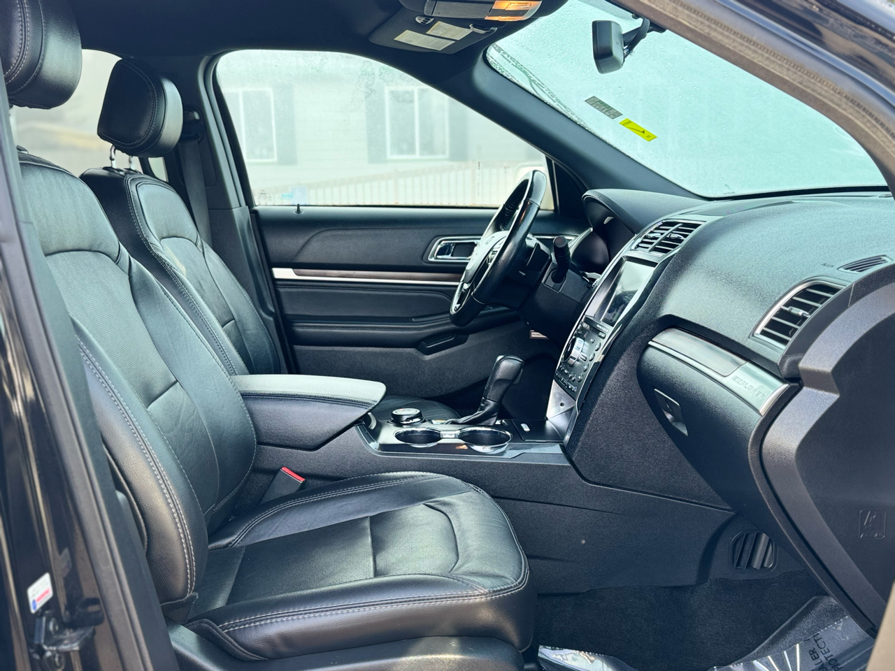 Ford Explorer Limited 4WD 2017