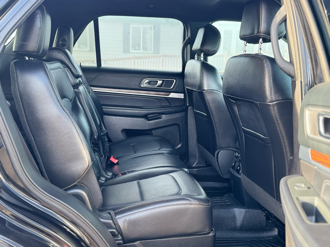 Ford Explorer Limited 4WD 2017