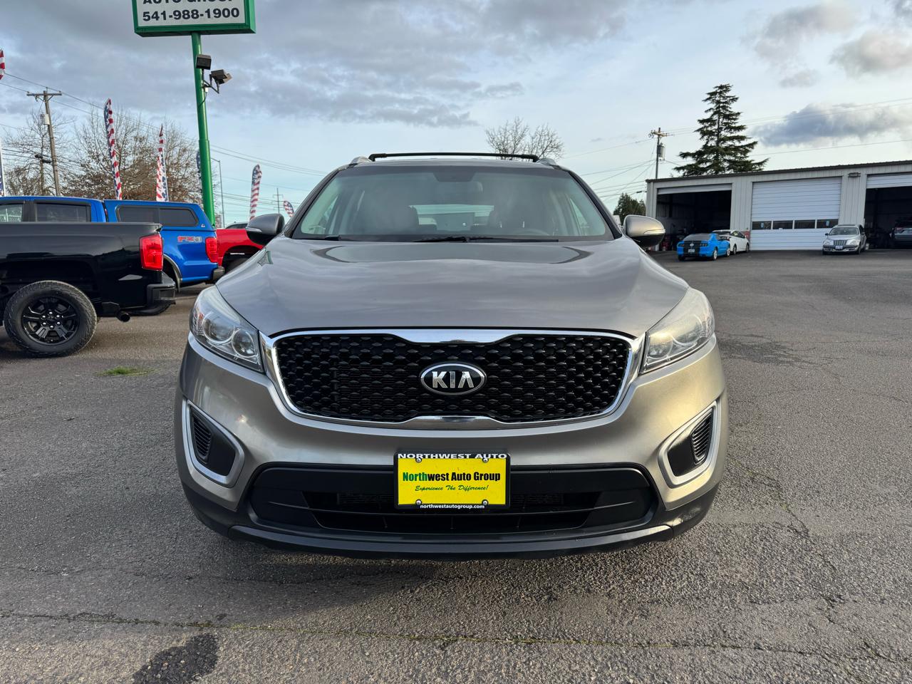 Kia Sorento AWD 4dr 3.3L LX 2016