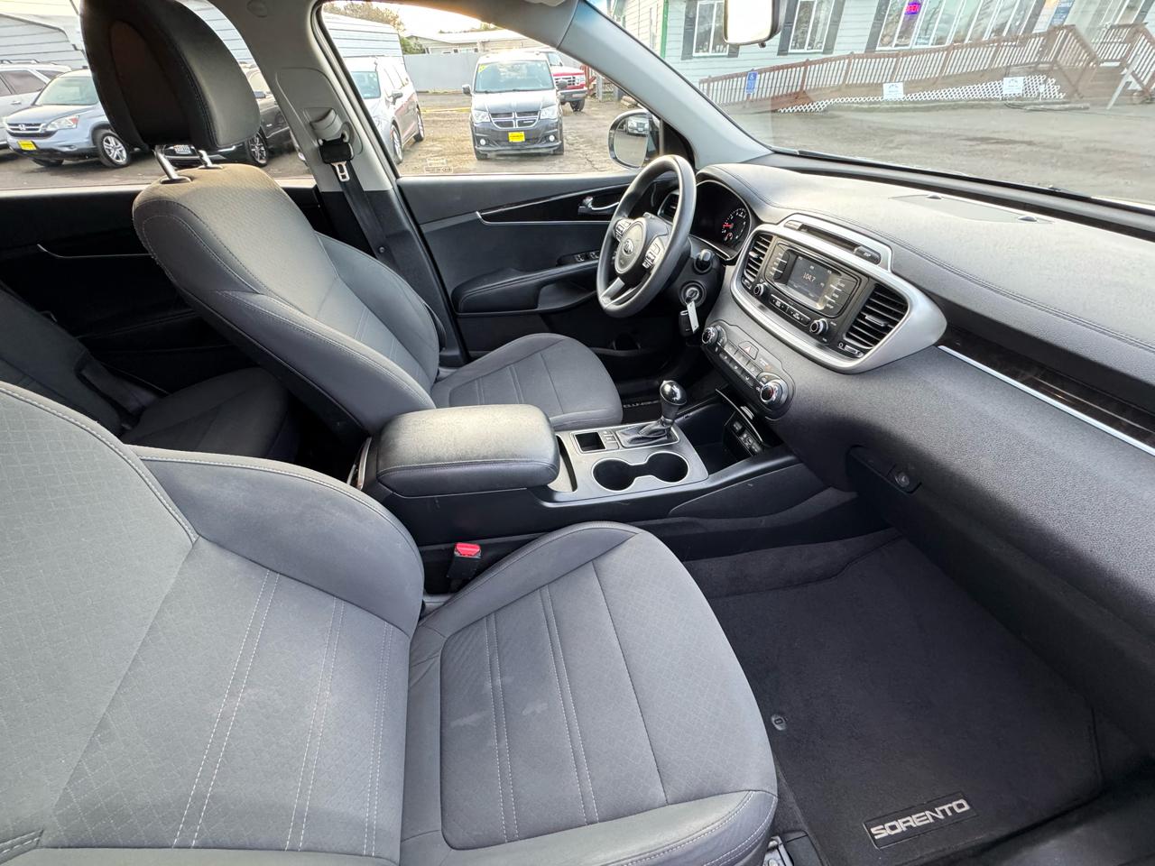 Kia Sorento AWD 4dr 3.3L LX 2016