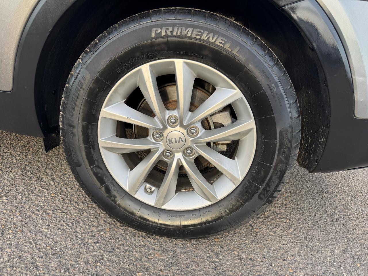 Kia Sorento AWD 4dr 3.3L LX 2016