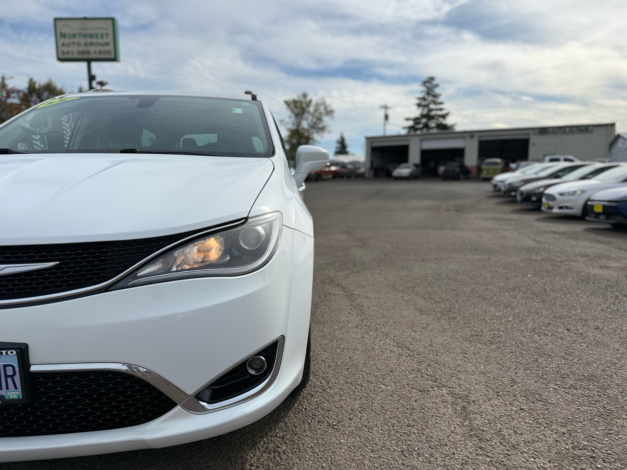 Chrysler Pacifica Touring L FWD 2018 Chrysler Pacifica Touring L FWD 2018