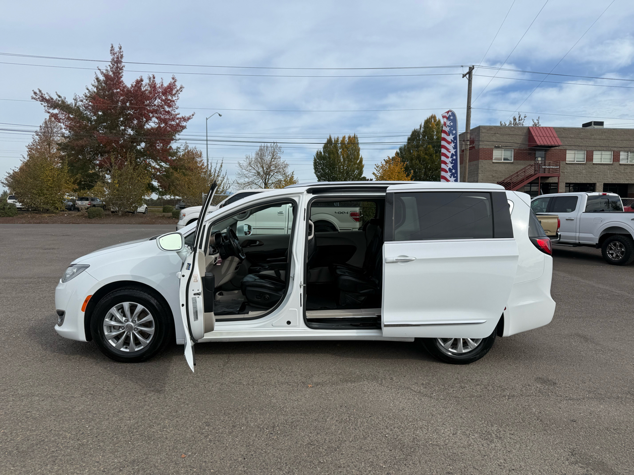 Chrysler Pacifica Touring L FWD 2018 Chrysler Pacifica Touring L FWD 2018