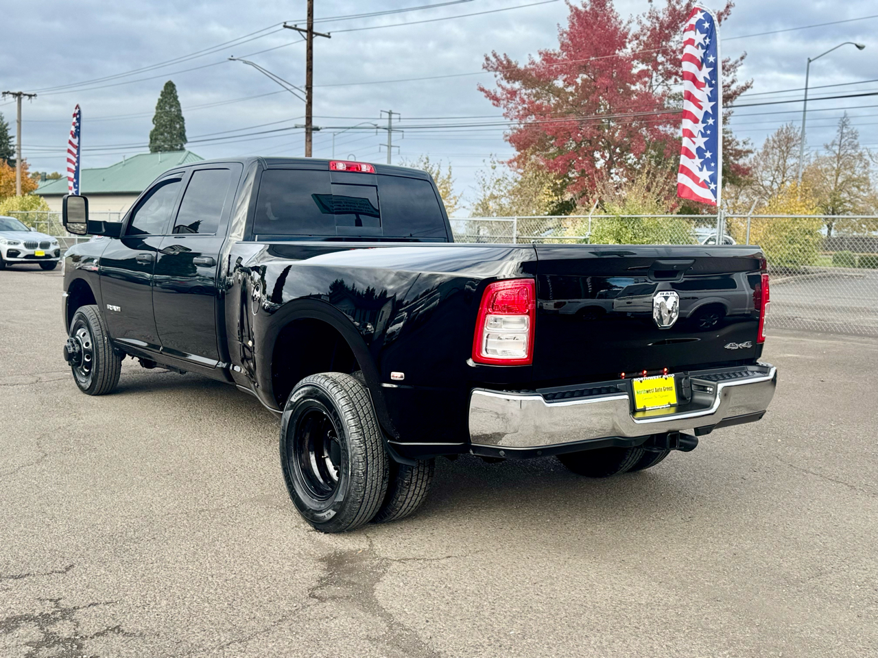 RAM 3500 Tradesman 4x4 Crew Cab 8' Box 2022 RAM 3500 Tradesman 4x4 Crew Cab 8' Box 2022