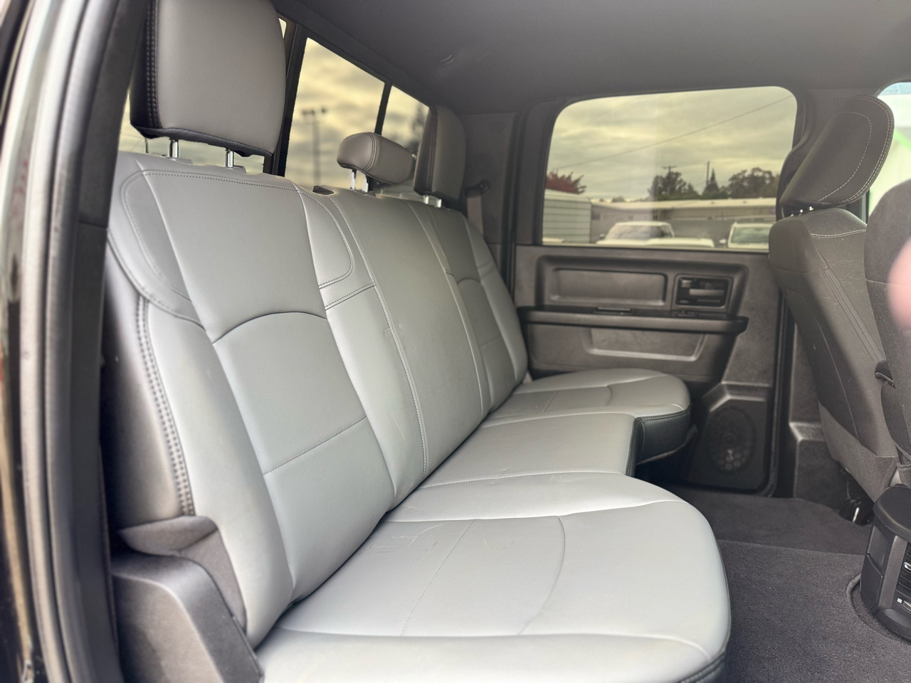 RAM 3500 Tradesman 4x4 Crew Cab 8' Box 2022 RAM 3500 Tradesman 4x4 Crew Cab 8' Box 2022