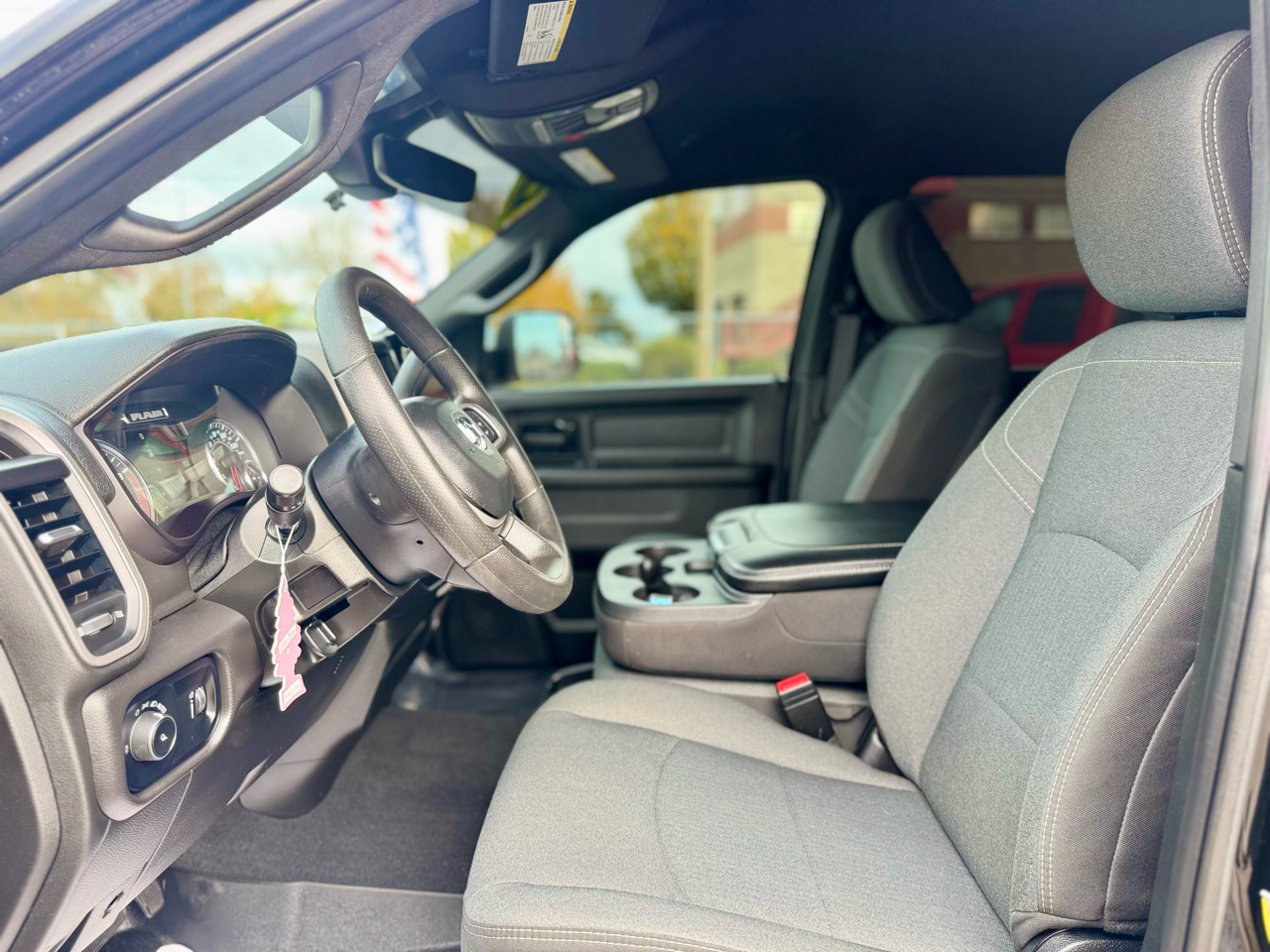 RAM 3500 Tradesman 4x4 Crew Cab 8' Box 2022 RAM 3500 Tradesman 4x4 Crew Cab 8' Box 2022