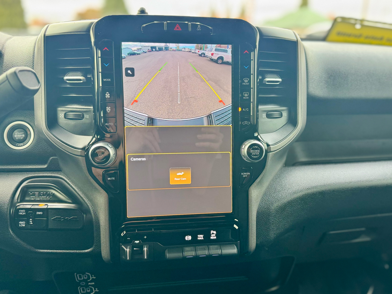 RAM 3500 Tradesman 4x4 Crew Cab 8' Box 2022 RAM 3500 Tradesman 4x4 Crew Cab 8' Box 2022