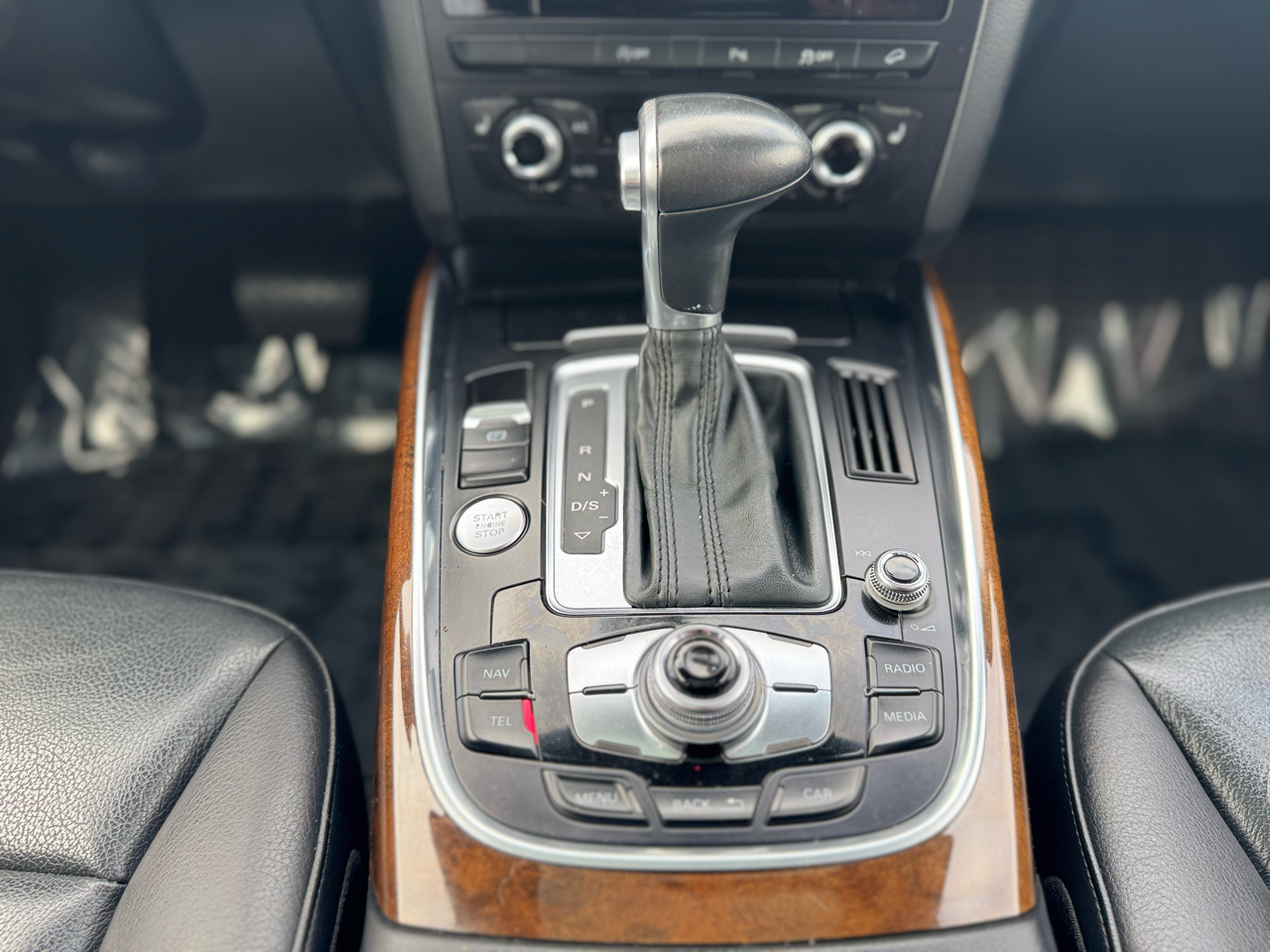 Audi Q5 quattro 4dr 3.0L TDI Premium Plus 2015 Audi Q5 quattro 4dr 3.0L TDI Premium Plus 2015