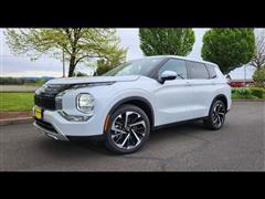 2023 Mitsubishi Outlander 