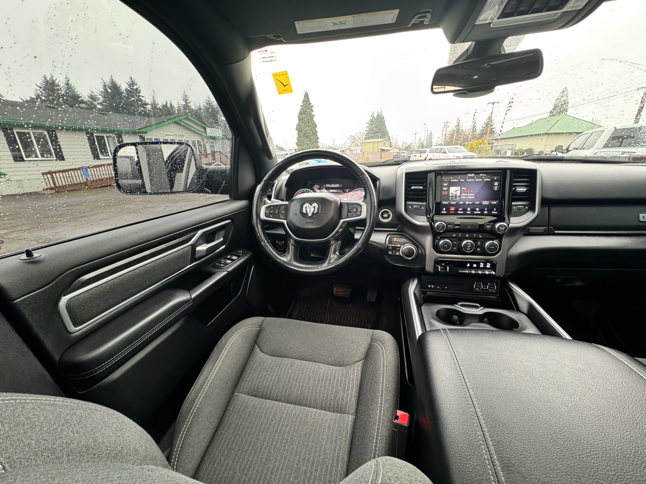 RAM 1500 Big Horn/Lone Star 4x4 Crew Cab 5'7" Box 2019