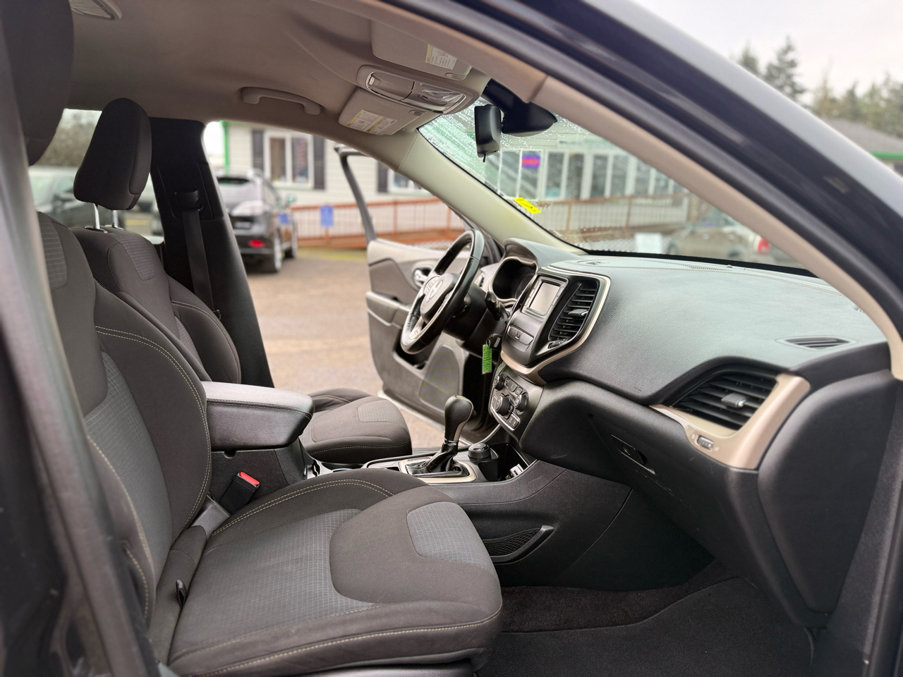 Jeep Cherokee 4WD 4dr Latitude 2016