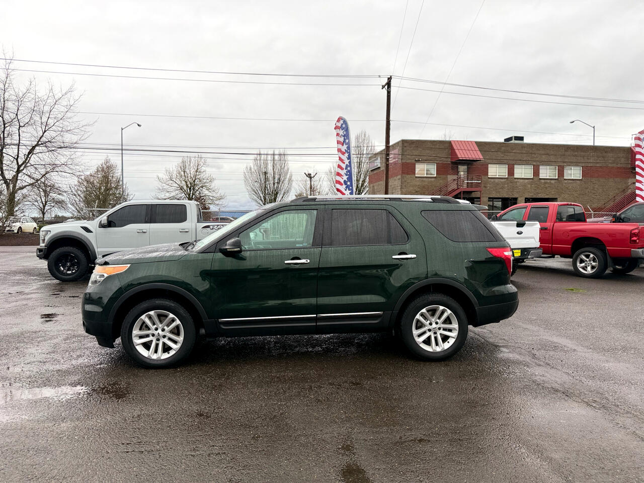 Ford Explorer 4WD 4dr XLT 2013