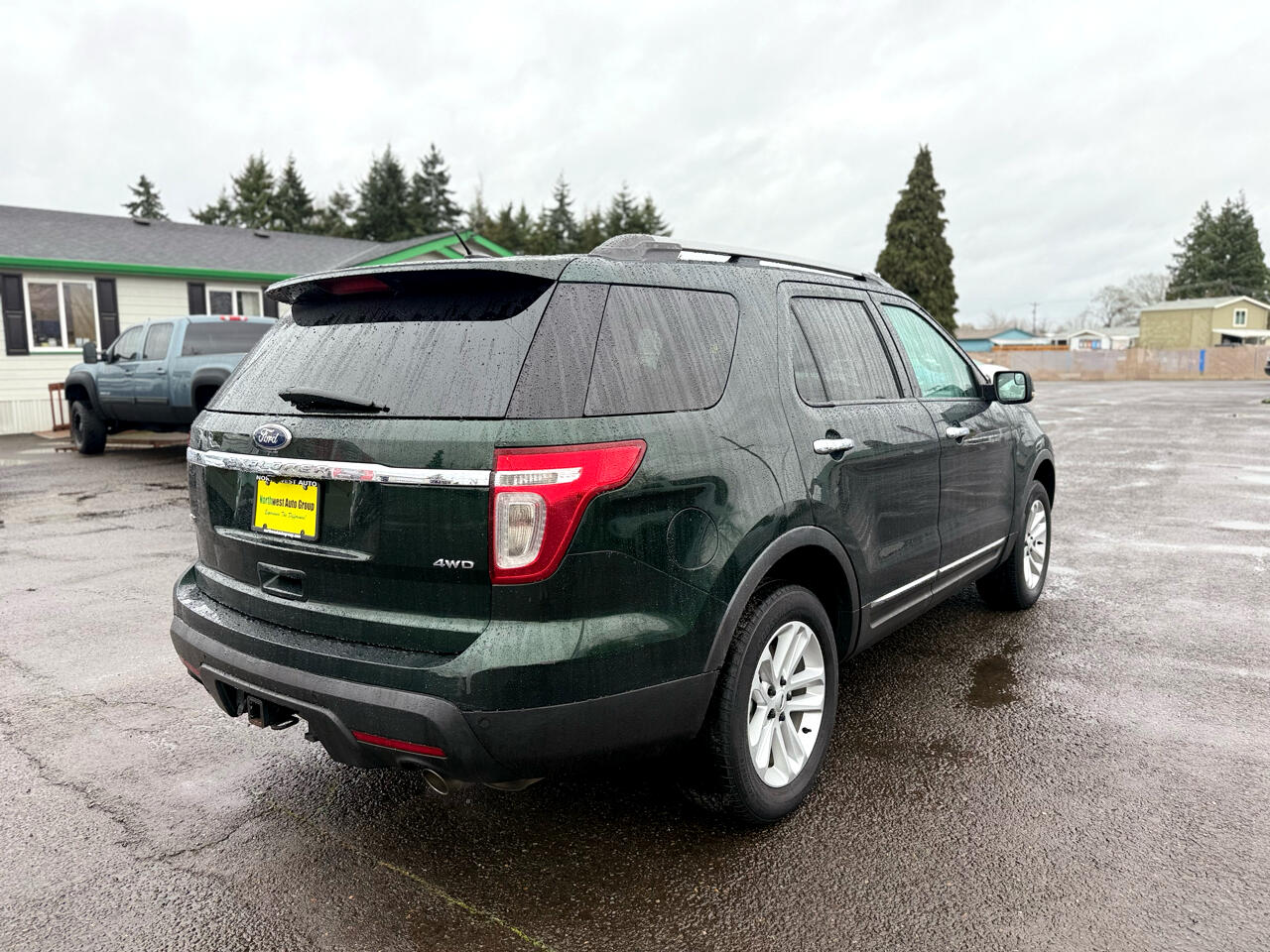 Ford Explorer 4WD 4dr XLT 2013
