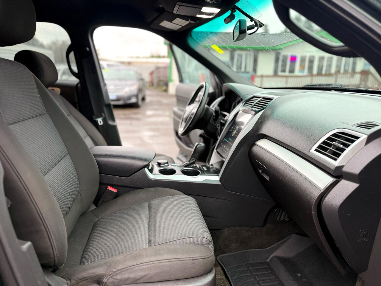 Ford Explorer 4WD 4dr XLT 2013