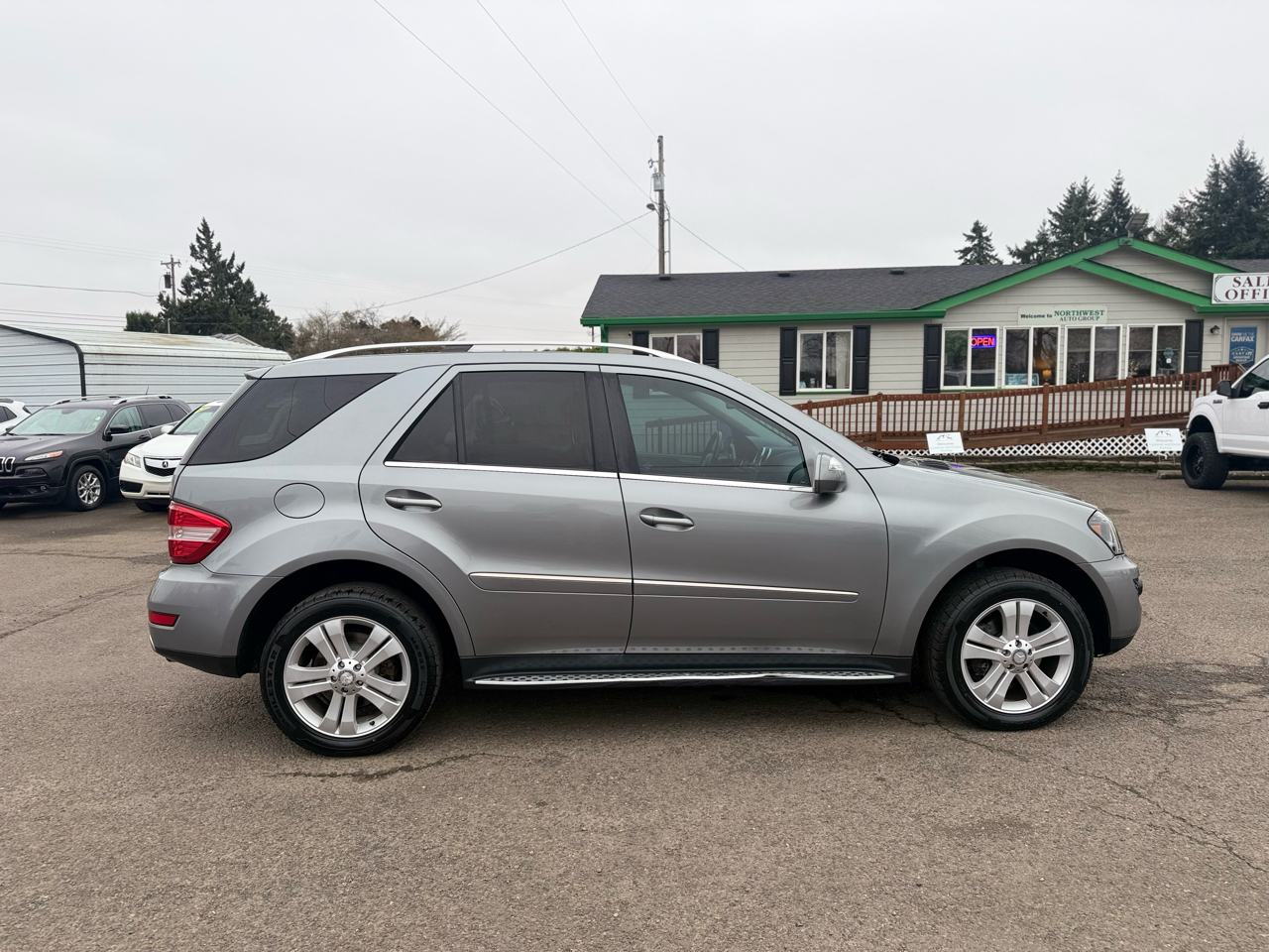 Mercedes-Benz M-Class 4MATIC 4dr ML 350 2010